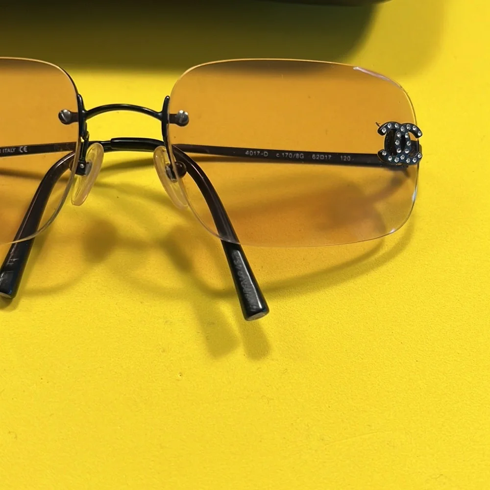 Chanel Rimless Gradient Rhinestone Framed - Picture 3 of 8